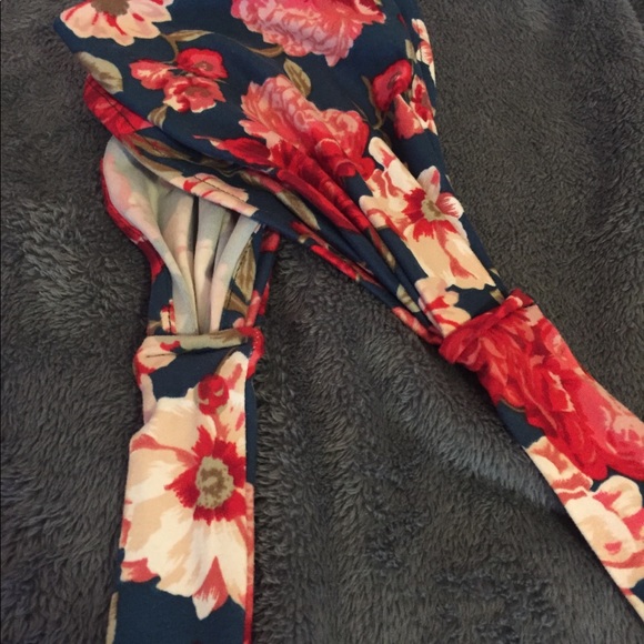 Rosi’s Boutique Headband - Picture 3 of 3